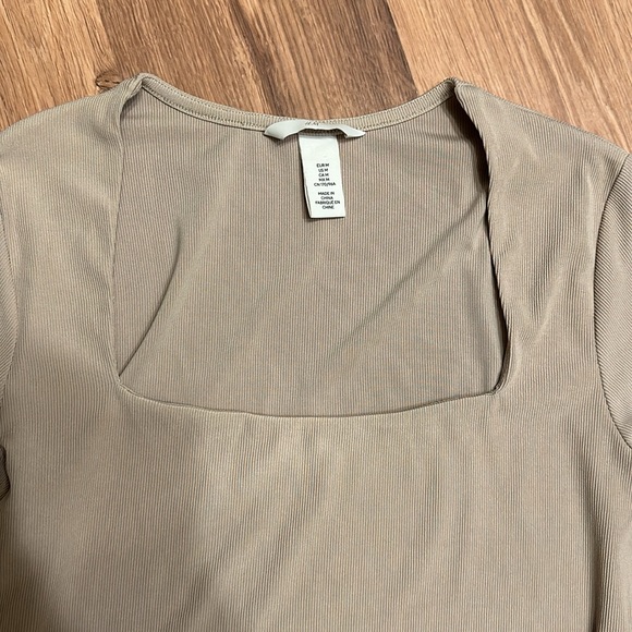 H&M square neck long sleeve - Picture 2 of 2